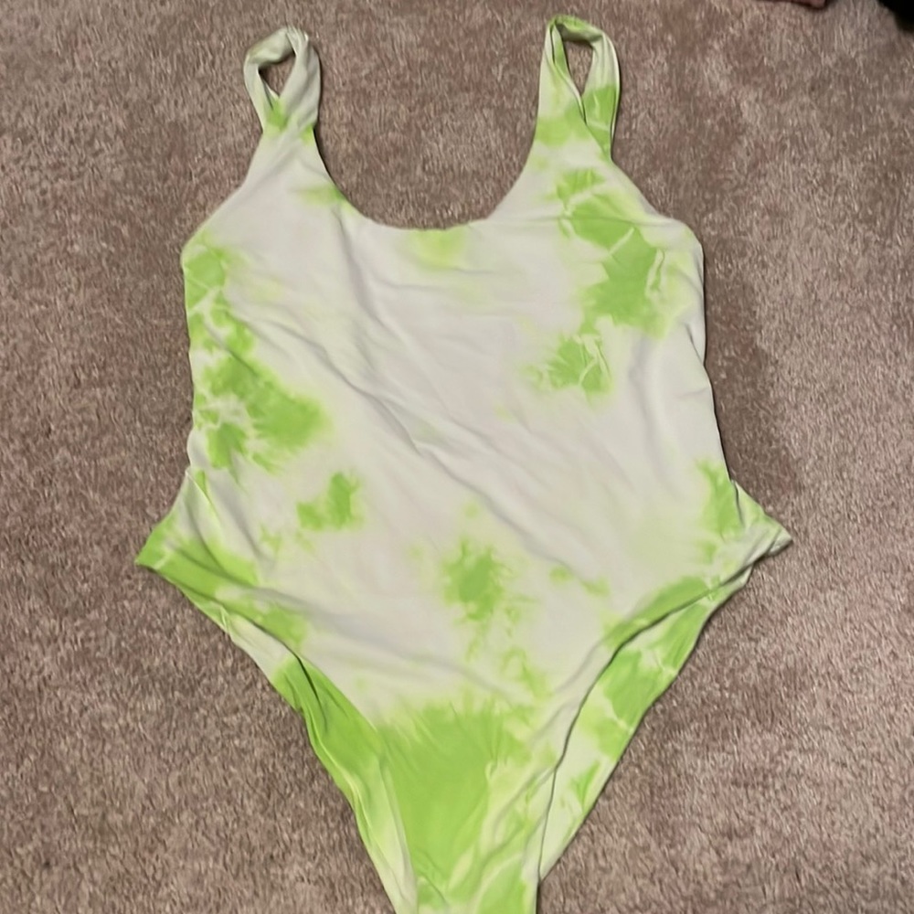 Dippin daisy’s one piece